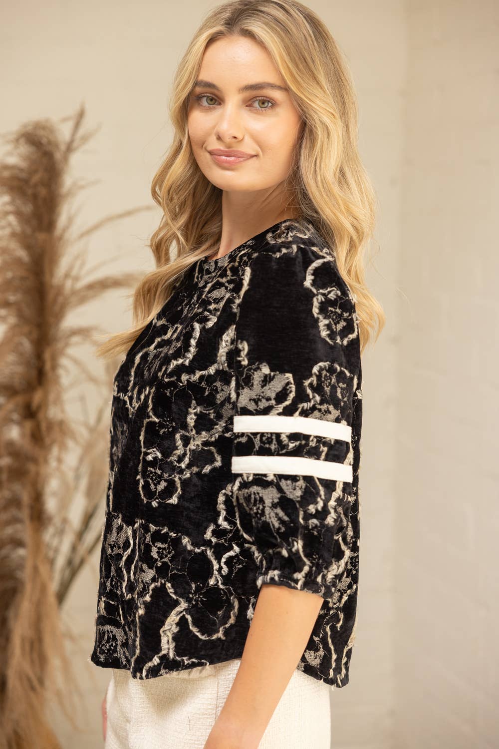 Stripe Detailed Sleeve Burn Out Velvet Top