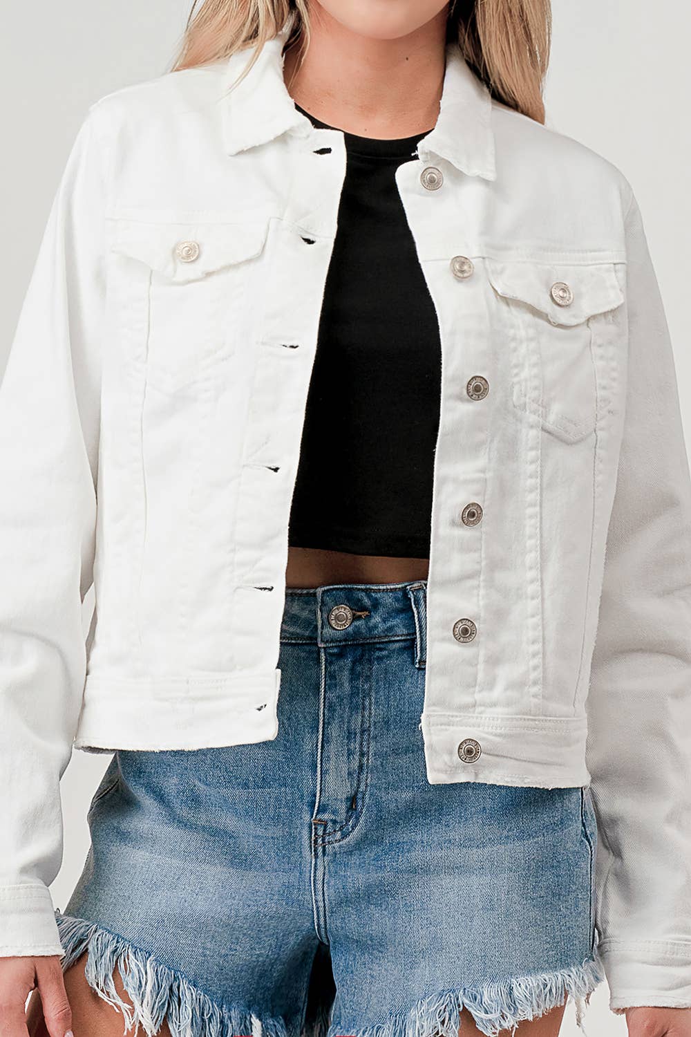 CLASSIC WHITE DENIM JACKET